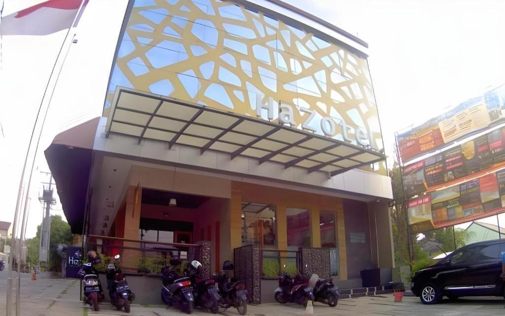 Hazotel Semarang Exteriör bild