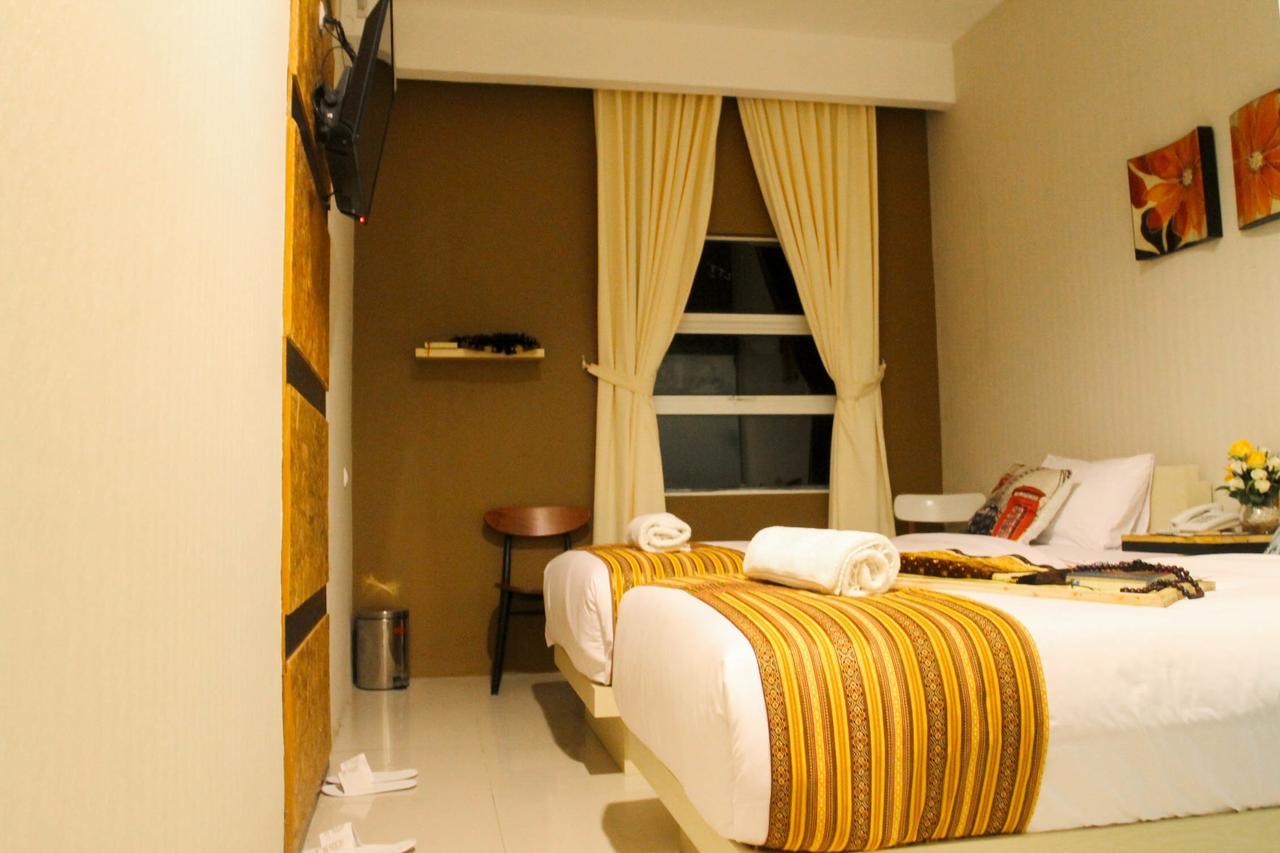 Hazotel Semarang Exteriör bild