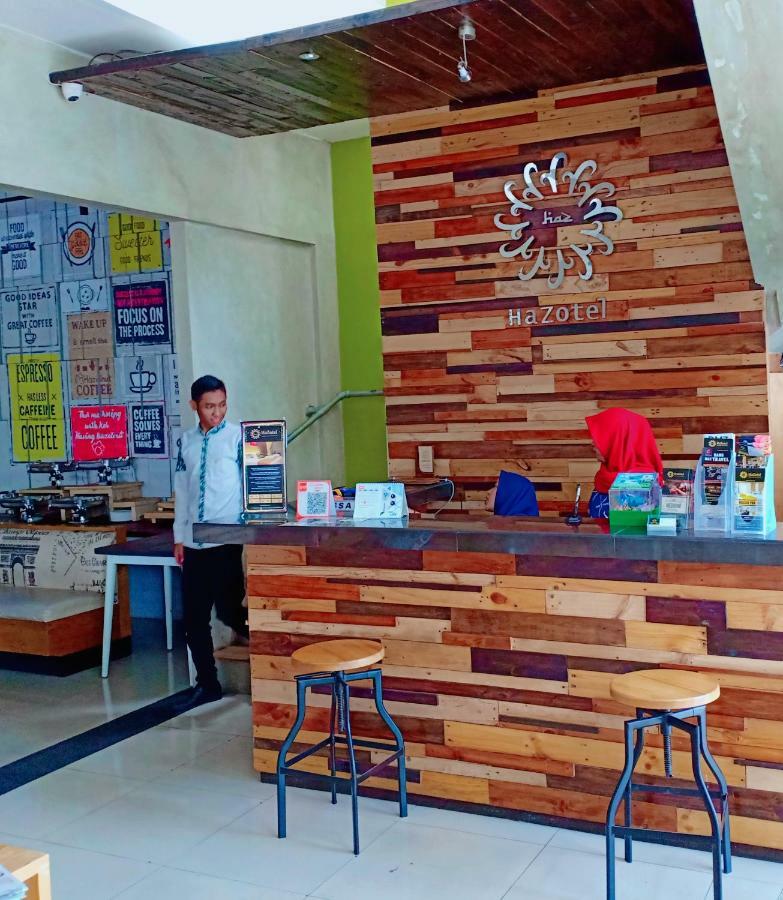 Hazotel Semarang Exteriör bild
